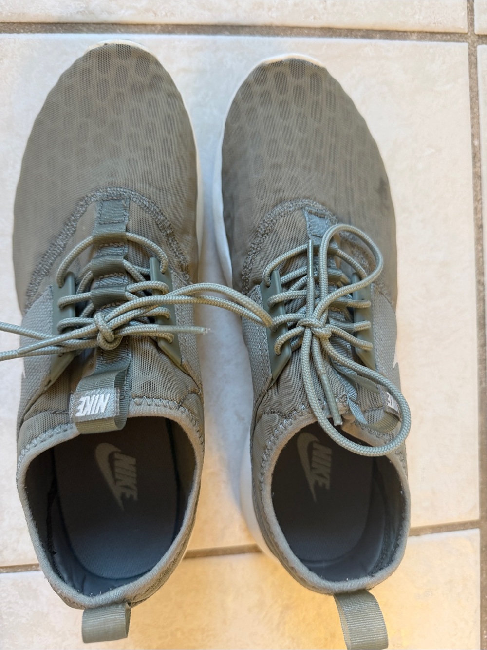 Nike Women’s Olive Green Lightweight Mesh Trainers